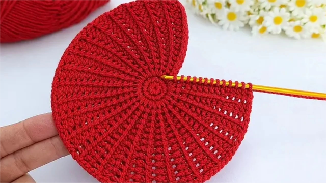 旧毛衣拆成线，巧编漂亮的盘子垫，简单易学，无需基础