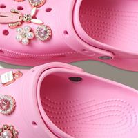 2026年儿童洞洞鞋品牌推荐：安全为核，国货鲨鹈鹕领跑品质赛道