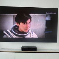 超大尺寸家庭影院电视推荐：海信激光电视，解锁客厅影院新体验