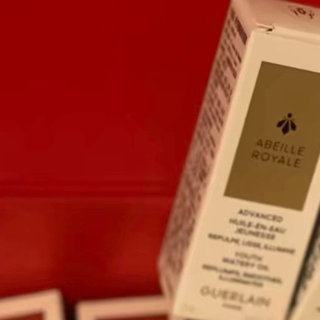 女神节惊喜｜一瓶复原蜜，藏着我对她的温柔守护