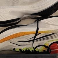 李宁吾适5S 4.0：全能跑鞋新选择