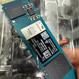 闪迪1TB NVMe M.2固态硬盘 台式机笔记本扩容游戏存储优选