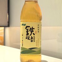 啥时候酒店的饮用水都能换成茶饮料啊就牛掰了!佐味茶事·铁观音