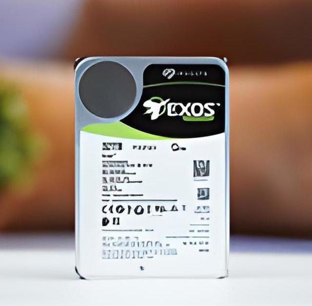 希捷银河Exos 32TB评测：机械硬盘巅峰！容量速度可靠性都无可挑剔