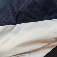 LV两万元羽绒服穿4小时掉色染衣，涉事产品送检，品牌回应引质疑