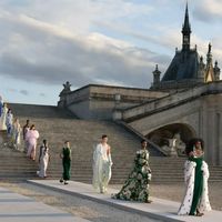 陈飞宇巴黎世家同款该跟风吗？1200+用户观点大碰撞