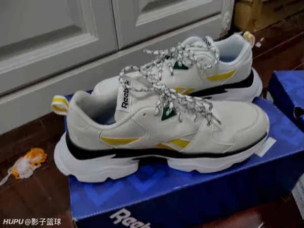 锐步Royal Bridge 3，潮鞋新宠？