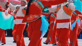 北京真的有人穿汉服吗？为啥上海完全看不到汉服，穿旗袍的倒是很多？