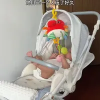 他真的好乖呀，一个小玩具真的可以控娃很久，真是哄娃小神器 可以安心做个饭了#宝妈带娃解放双手  #哄娃神器  #拉拉乐抽绳玩具  #床头摇铃  #宝宝成长记