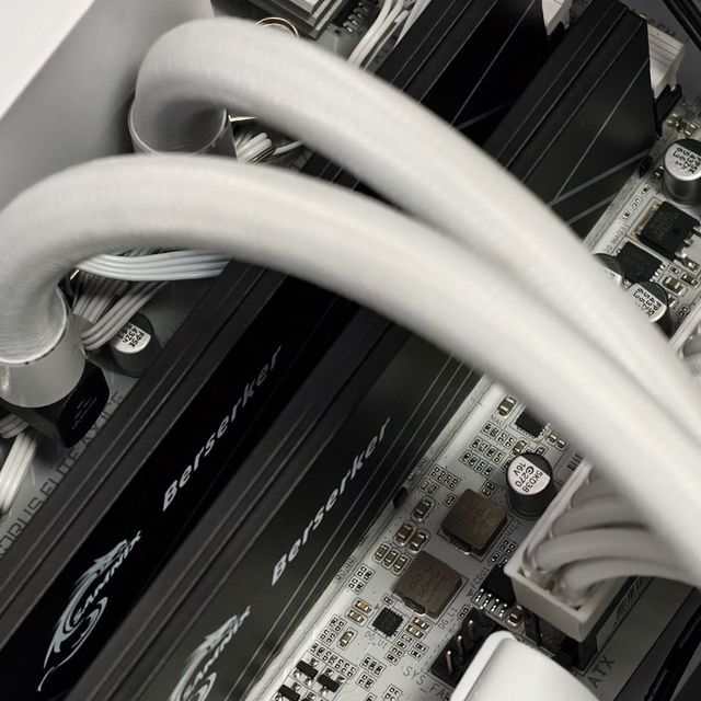 内存价比黄金，实测16GB内存玩游戏够不够用？