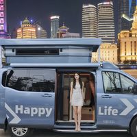 排队三个月等来精装房！国内最小房车交付，能洗澡上班开羡煞旁人