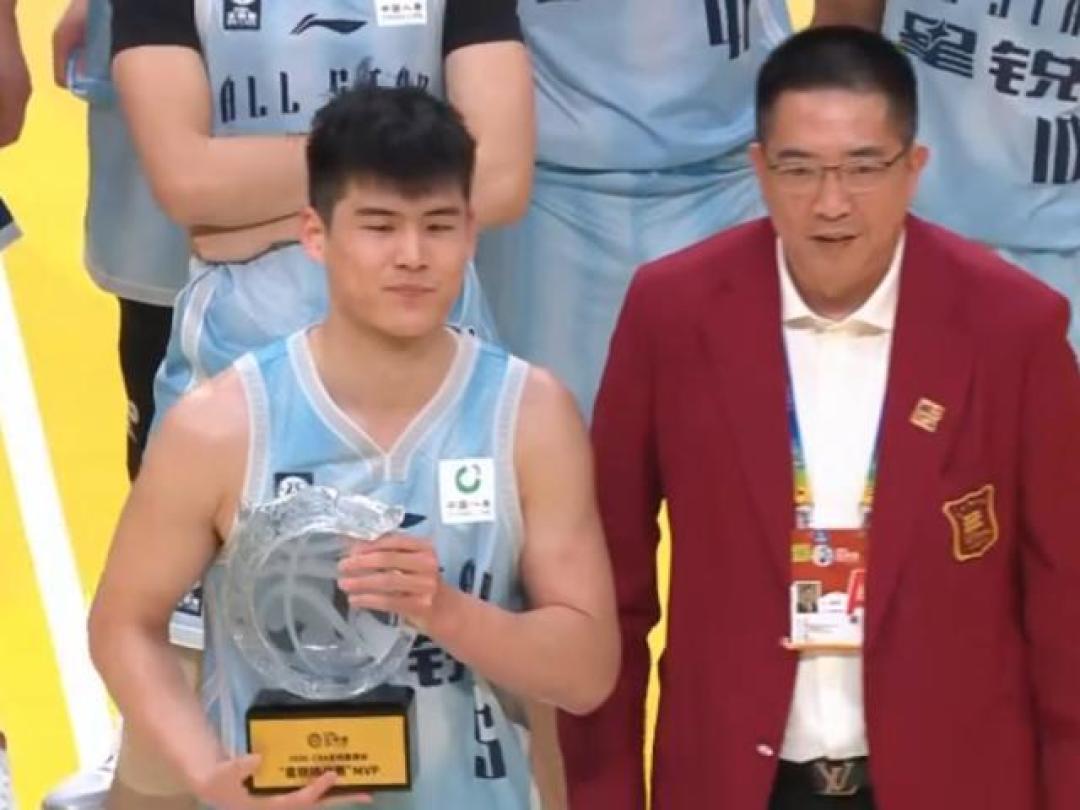 广东新秀陈家政闪耀星锐赛,狂砍26分荣膺MVP