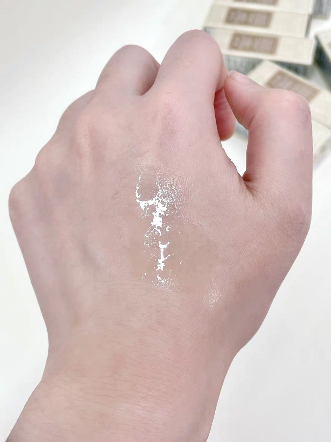 爽肤水