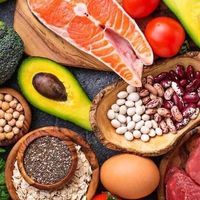 DHA和胆碱含量才是关键：10种健脑食物横向对比，挑食、预算有限、在校学生怎么吃最有效