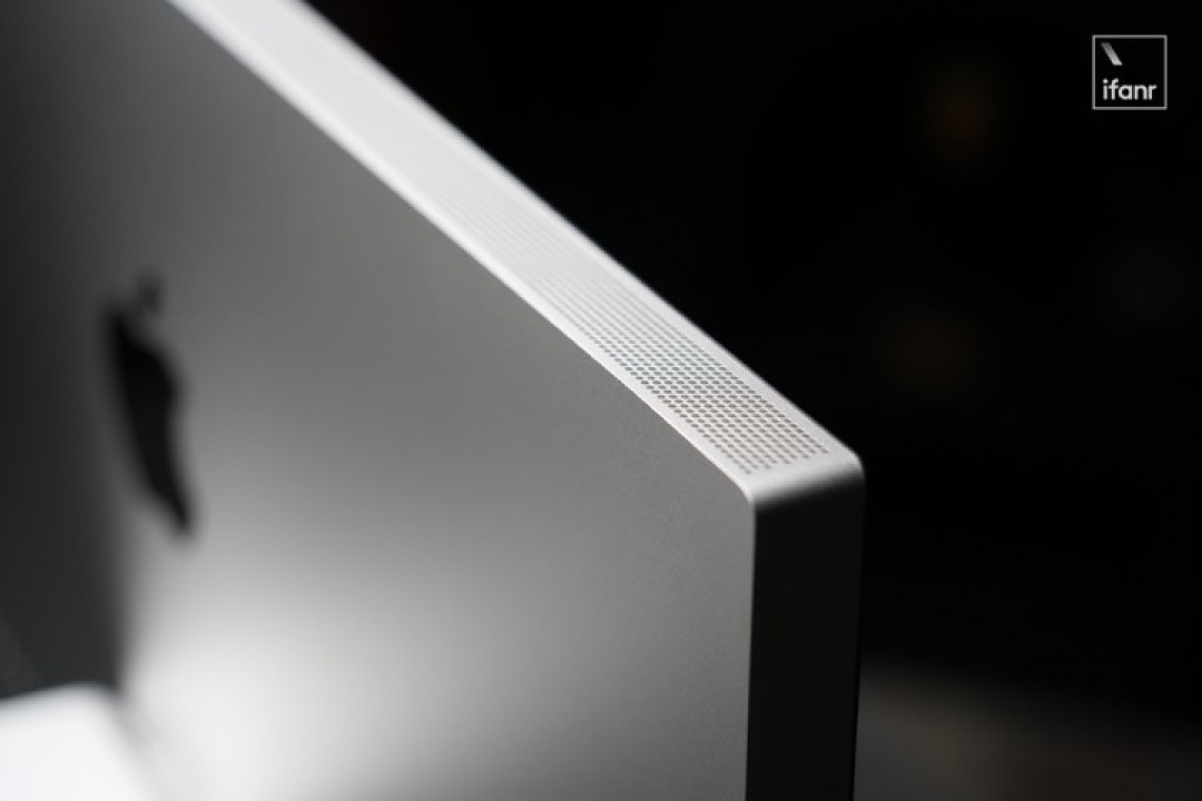 实测 5 万元的苹果 AIPC,比我们想象的还要出色|M5 Max MacBook Pro 评测