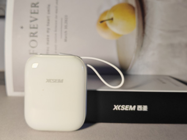 百元半固态充电宝实测