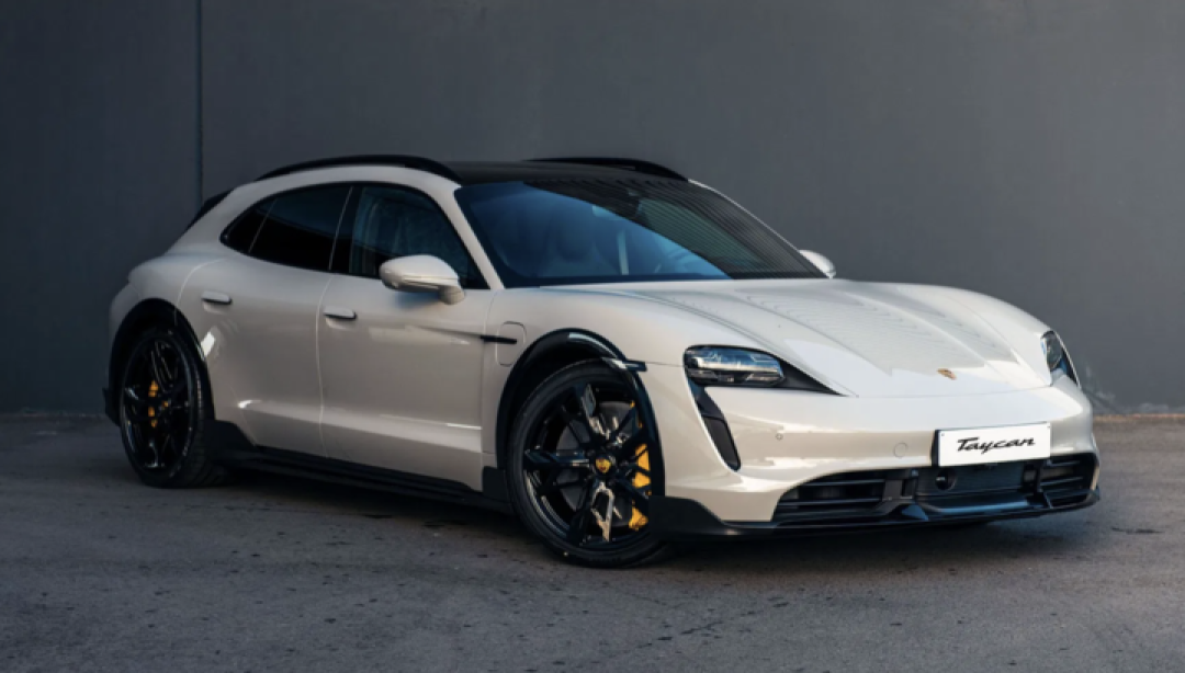 只能留一个!亏不起的保时捷,被迫在 Panamera 与 Taycan 间「二选一」