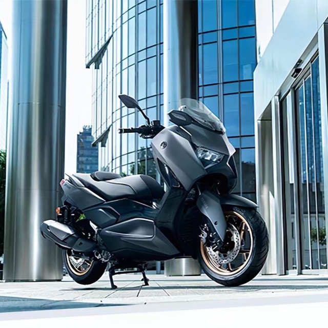 豪爵UHR350盲订超过3000台，上市在即，对标车型会有第二波攻势吗