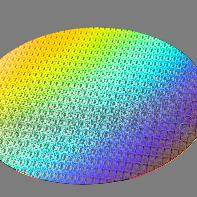 酷睿Ultra 300是“登月时刻”还是“营销噱头”？全网观点大PK