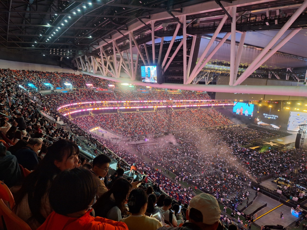 以顶级实力与极致真诚，周深演唱会树立了华语现场新标杆