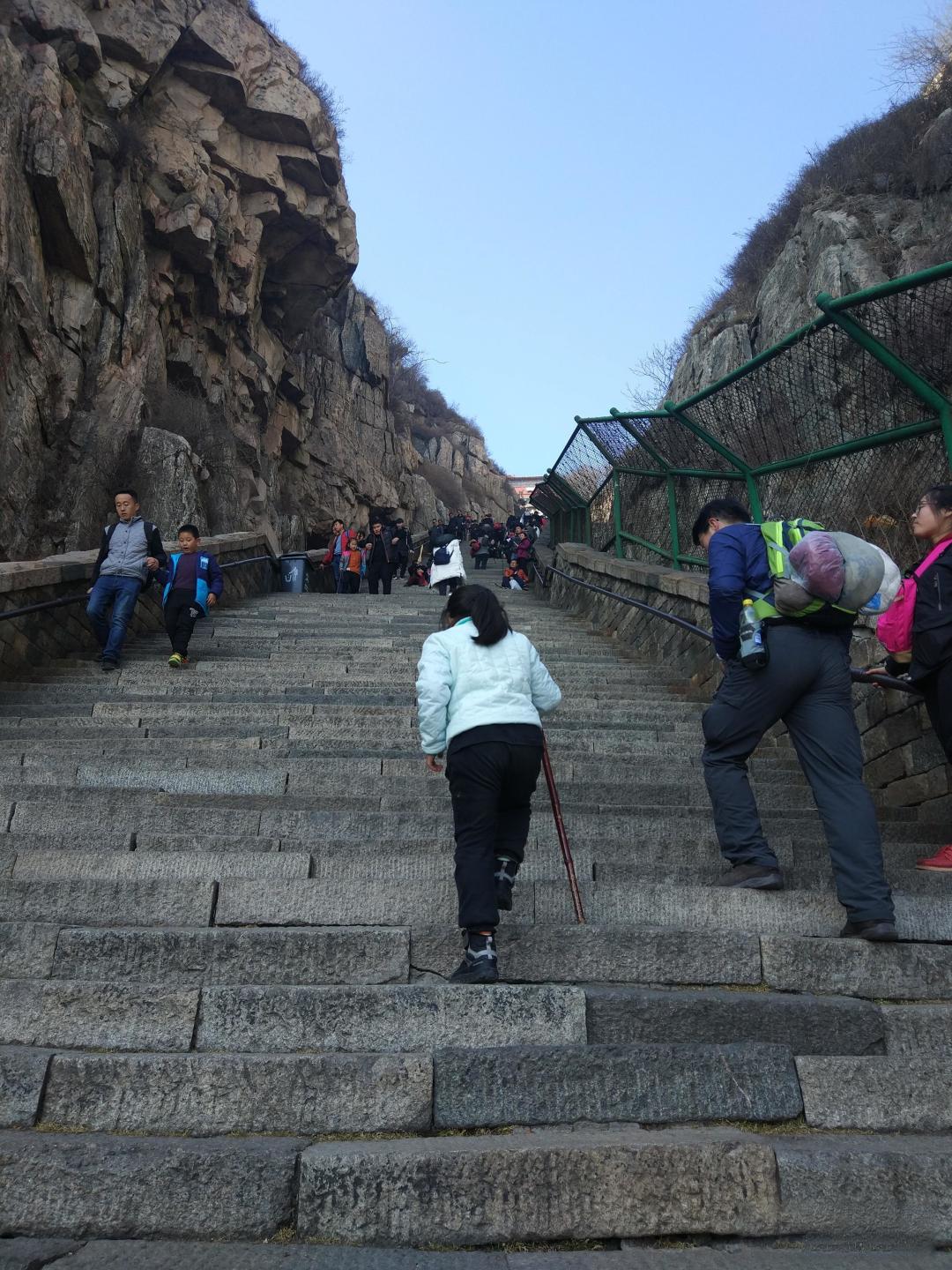 泰山游客远超黄山,别只说因为好爬,这三点才是关键