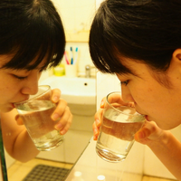 饭后漱口半年，牙齿真的会变好吗？懒人必备的口腔护理加分彩蛋