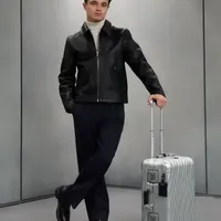 跟着F1环球旅行一年，有多少时间是在路上度过的？#TUMI #TUMIALPHA #全新世代TUMIALPHA系列 #F1 #兰多诺里斯