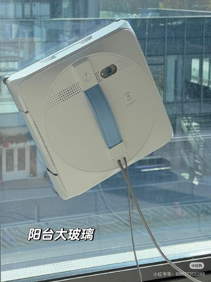 擦窗机器人