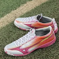 这是一双调教得很好的TF战靴