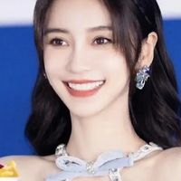 麦吉丽官宣Angelababy为护肤代言人，粉丝不干了