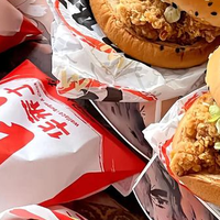 华莱士主动退市:不是落幕,是本土快餐王者的战略升维!