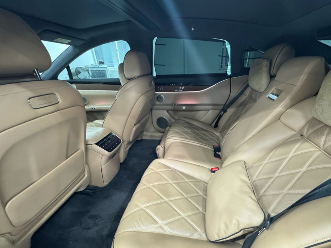 享界汽车新能源车