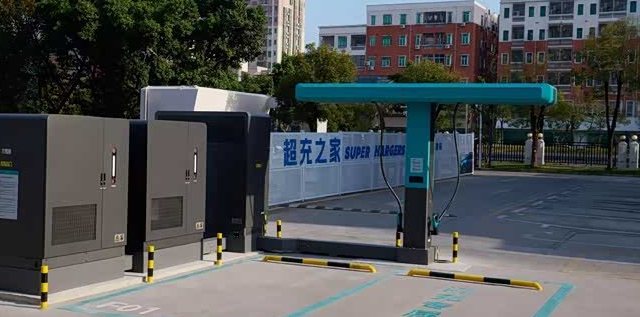 1500KW的比亚迪闪充，迟早会压垮国家电网？