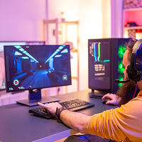 FPS玩家别只看耳机！声卡的信噪比与延迟才是听声辨位的关键