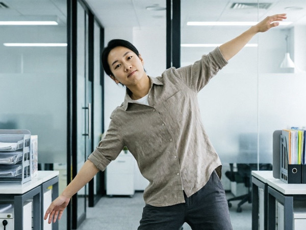 工位上的十分钟“户外”拉伸日记