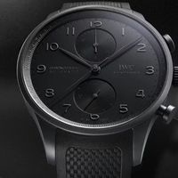 新表 | 这个系列推出首枚钛表！彻底黑化，搭配橡胶带更运动，限量1500枚