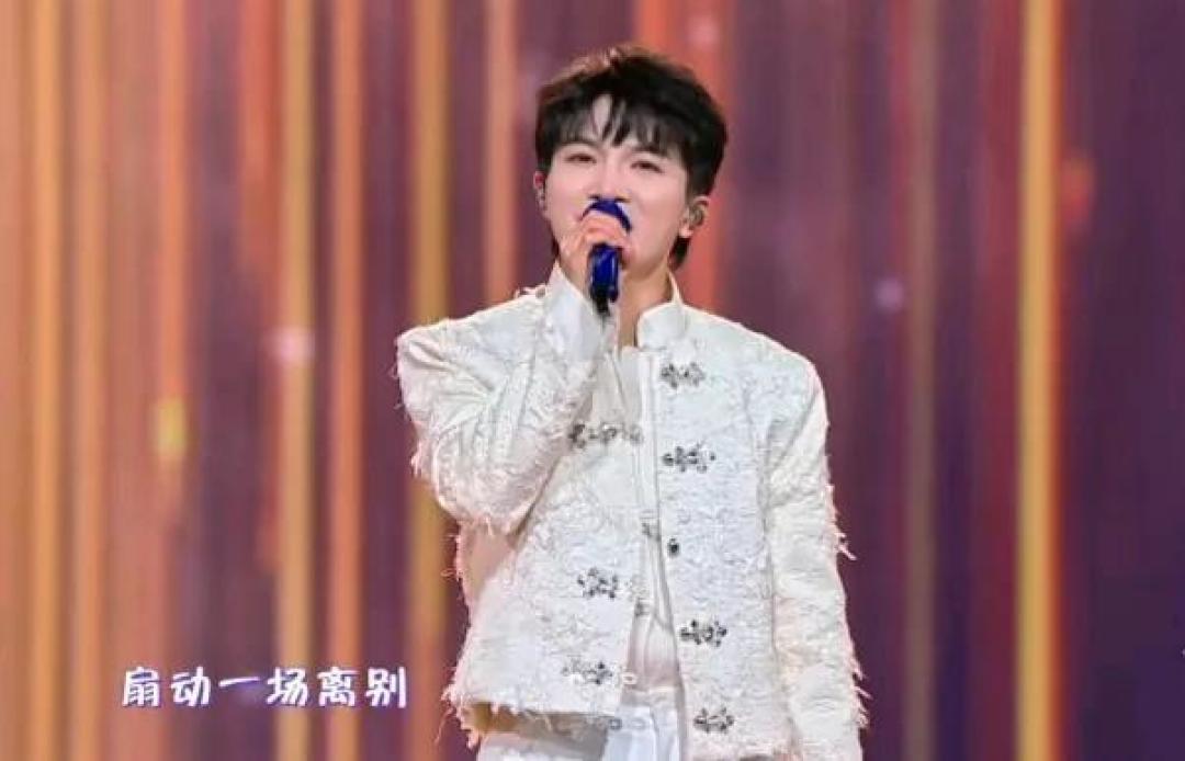 周深演唱会获国际大奖,他却说:灵魂不是舞台,是与歌迷的双向奔赴
