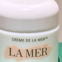 高端护肤品中的女性心意