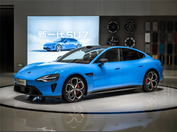 雷军谈新一代SU7涨价：安全、驾控、智能体验等都有了更大提升