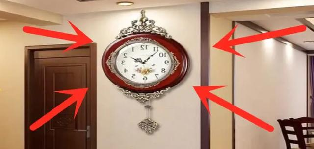 客厅挂钟表切记要避开这2个地方！不是迷信，挂错现在换还来得及