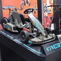 滑板车、平衡车、卡丁车，九号AWE2026展台全是年轻人的“爱车”
