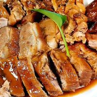 在家复刻酱板鸭封神!三控秘诀让肉质紧实、酱香扑鼻、色泽红亮