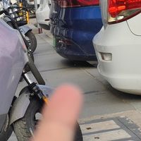 海豹ev的底盘有多低，惊掉你下巴