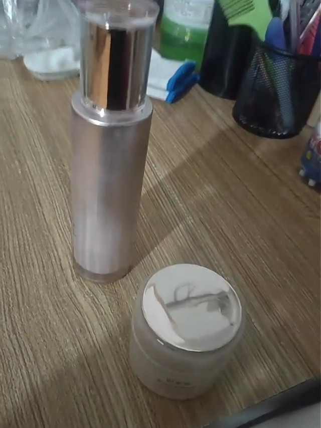 珀莱雅水乳套装：妈妈的贴心护肤选择