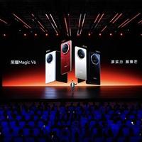 存储暴涨下的“逆行者”：荣耀Magic V6为何敢保价保量？