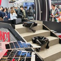 逛完AWE我发现，扫地机器人爬楼只是未来生活的开胃菜