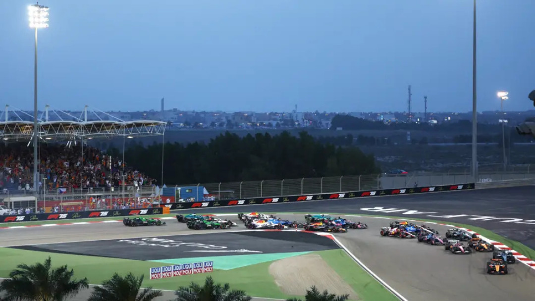 F1 2026革命性新规：颠覆赛道攻防，开启智能竞速时代