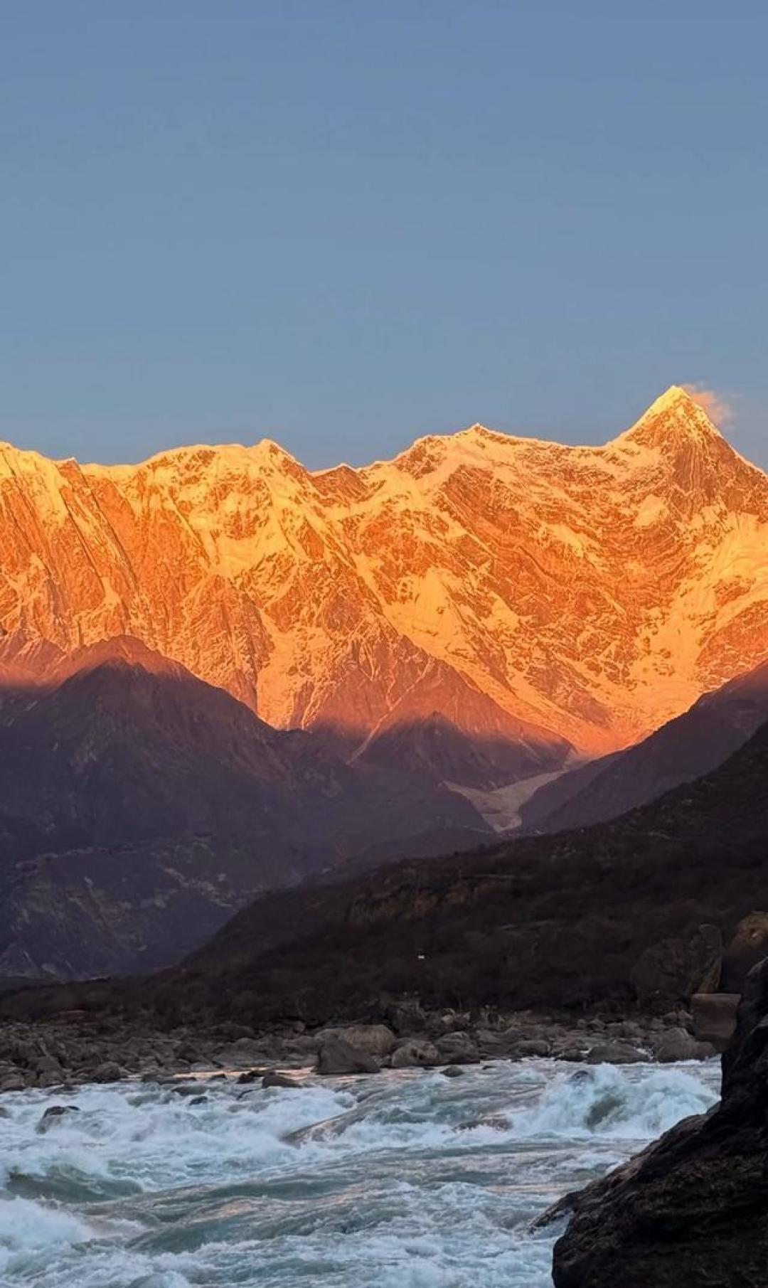 南迦巴瓦日照金山观赏指南,邂逅中国最美雪山的金色时刻
