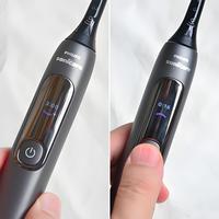 电动牙刷清洁力差距高达30%？刷头设计、马达类型与磨圆率才是护龈关键