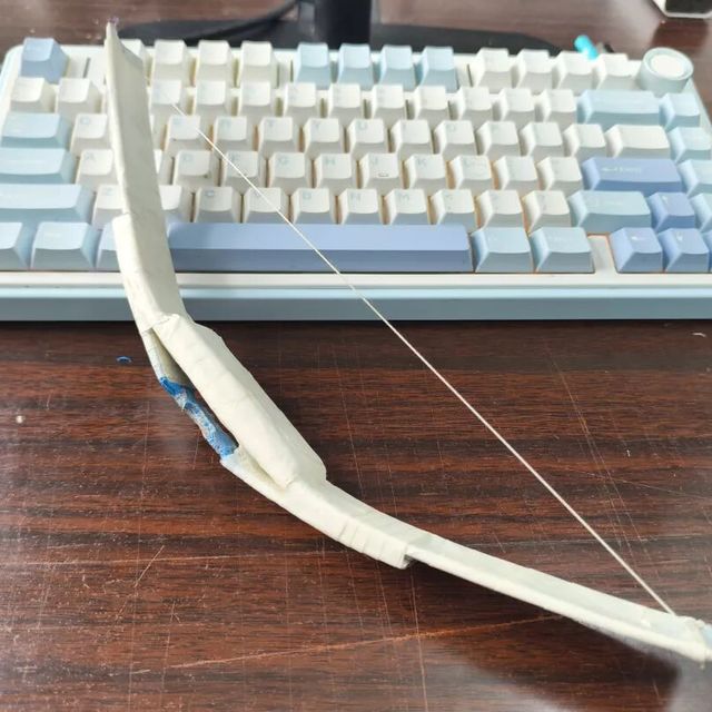 【公众号】【涨粉100】【互帮互助】【求个关注】废品手工初体验｜办公废料做的玩具小弓「初号机」来啦